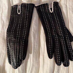 Sermoneta Black & White leather gloves, lined w/ black silk, made in Italy, NWOT
